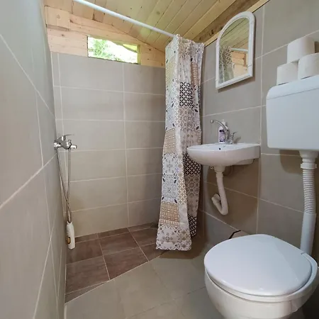 Wildas Cabins, Tara River Canyon Lodge